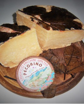 Pecorino Stagionato in Foglie di Noce 2,9-3,1 Kg - stagionato 270 giorni - Caseificio Facchini